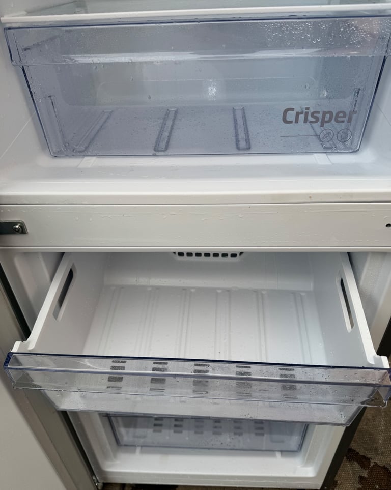 Beko LED Frost-Free Fridge Freezer For Sale/ FREE DELIVERY