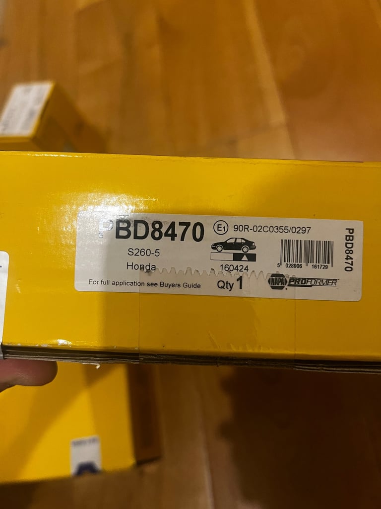 Honda mk7 rear discs & pads  5 stud 