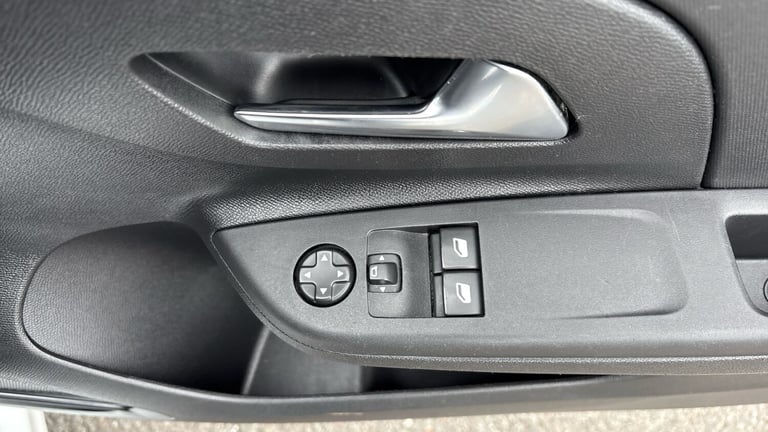 2020 Vauxhall Corsa 1.2 SE Premium 5dr HATCHBACK PETROL Manual