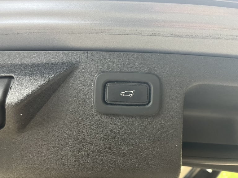 LAND ROVER DISCOVERY SPORT 2.0 D180 MHEV HSE 2020