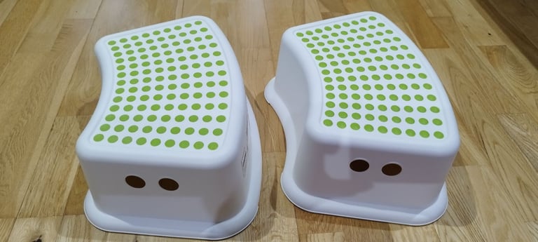 IKEA FÖRSIKTIG stools in White/Green x 2