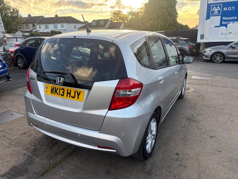 2013 Honda Jazz 1.4 i-VTEC ES Euro 5 5dr HATCHBACK Petrol Manual