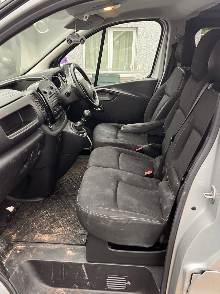 2017 Vauxhall Vivaro crew van
