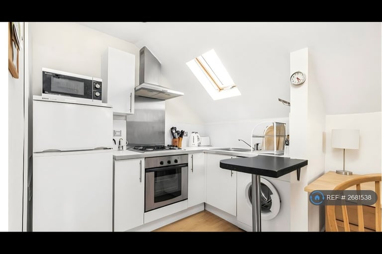 1 bedroom flat in Campden Road, South Croydon, CR2 (1 bed) (#2681538)