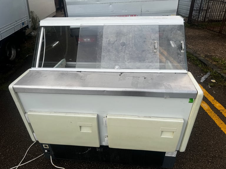 Commercial fridge 