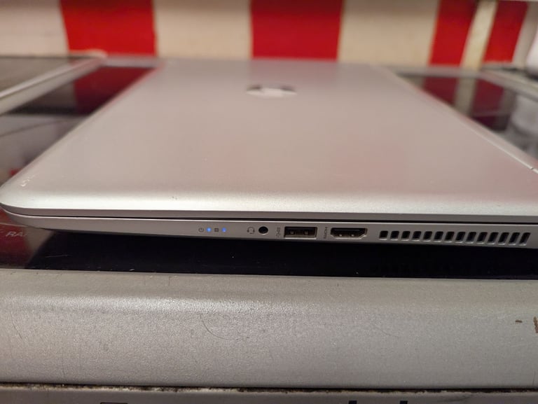 ⭐ Hp pavilion cheap laptop AMD A8-7th 16GB 256GB SSD Radeon R5 Windows 11 ⭐