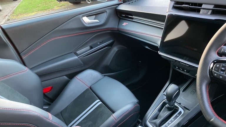 2025 Ford Puma 1.0 EcoBoost Hybrid mHEV ST 5dr DCT HATCHBACK PETROL Automatic