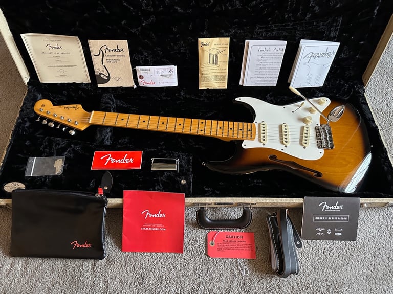 Fender Stratocaster Thinline - Eric Johnson US Artist Series - Mint!