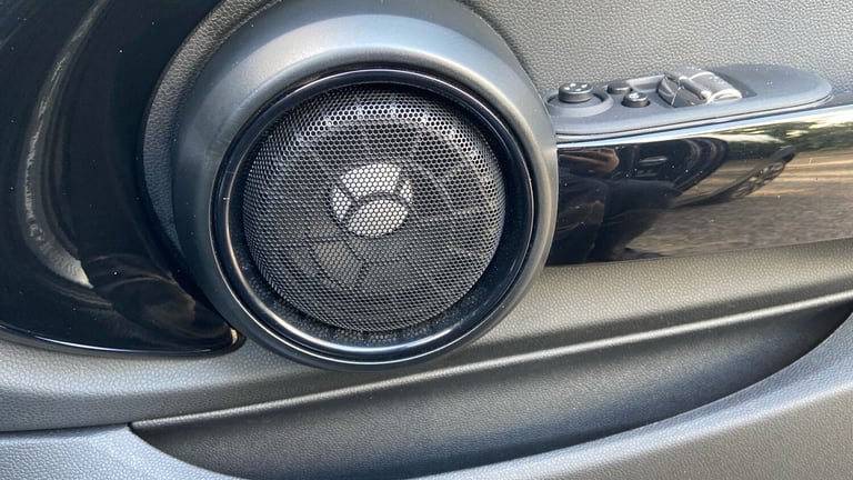 2020 MINI Electric Hatch Cooper SE 32.6kWh Level 3 Hatchback 3dr Electric Auto (184 ps) Hatchback...