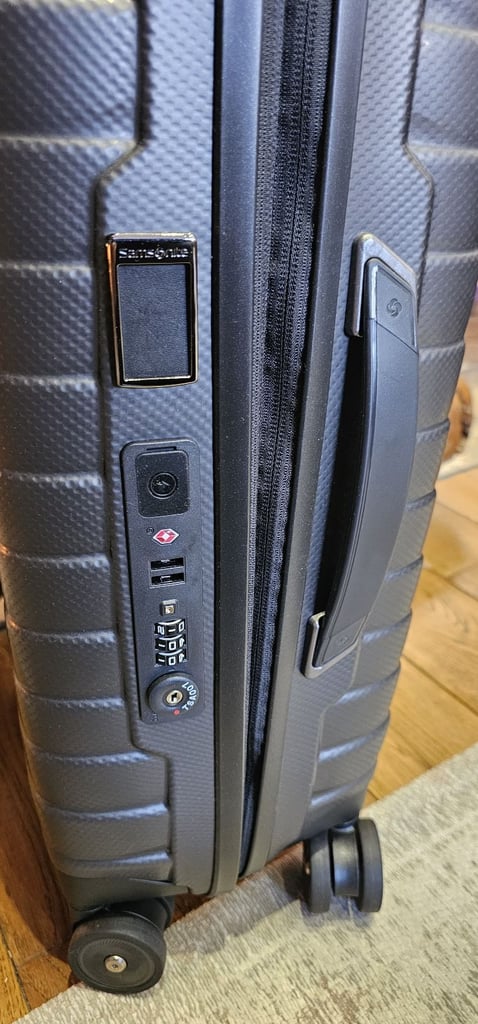 *BRAND NEW* Samsonite suitcases - Proxis Spinner series - various sizes - Roxkin - RRP £400+ Each