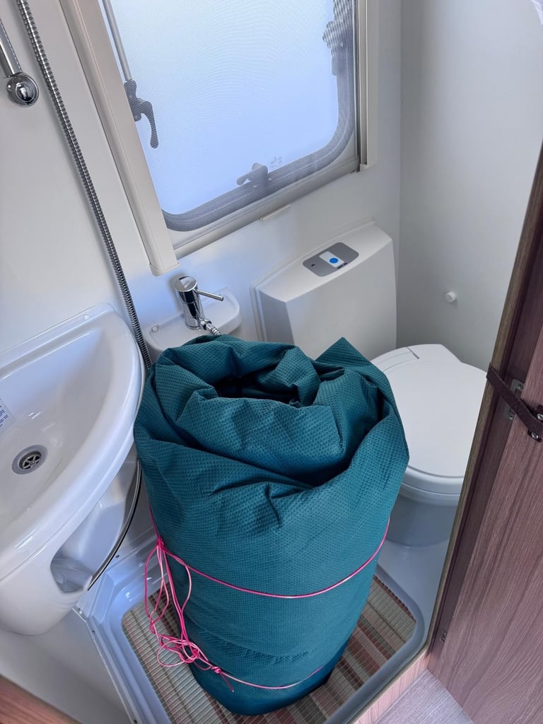 Lunar Conquest, Yr.2016, 2 Berth