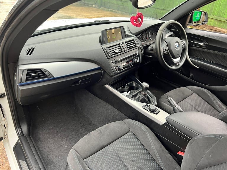 2013 BMW 1 Series 1.6 116i M Sport Euro 6 (s/s) 3dr HATCHBACK Petrol Manual