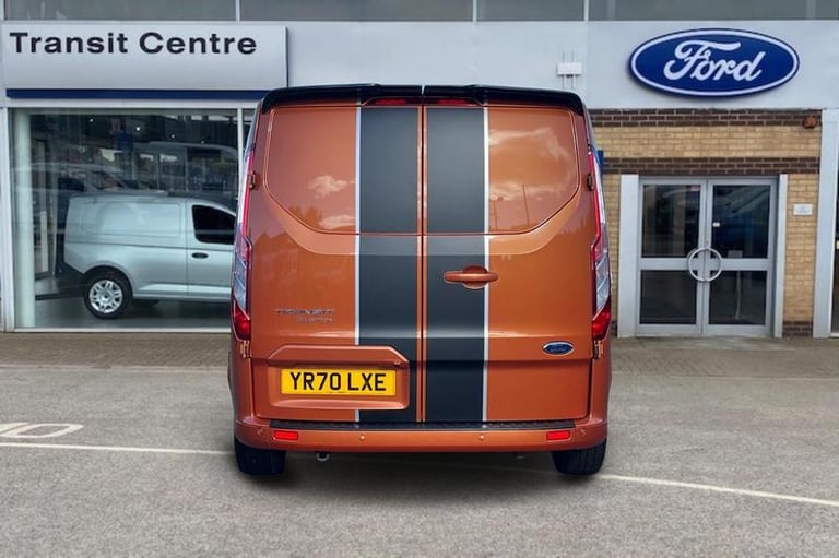 2020 Ford Transit Custom 320 Sport L1 SWB Double Cab FWD 2.0 EcoBlue 185ps Low Roof NAVIGATION, R...