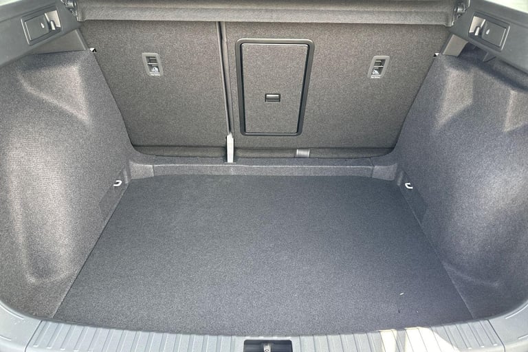 2025 SEAT Ateca 1.5 TSI EVO SE Technology DSG Euro 6 (s/s) 5dr SUV PETROL Automatic