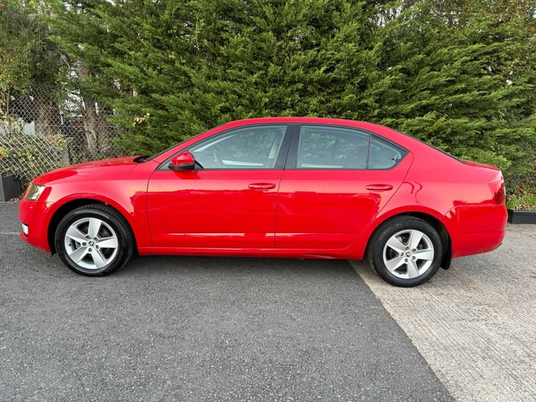 2016 Skoda Octavia 1.6 TDI SE DSG Euro 6 (s/s) 5dr HATCHBACK Diesel Automatic