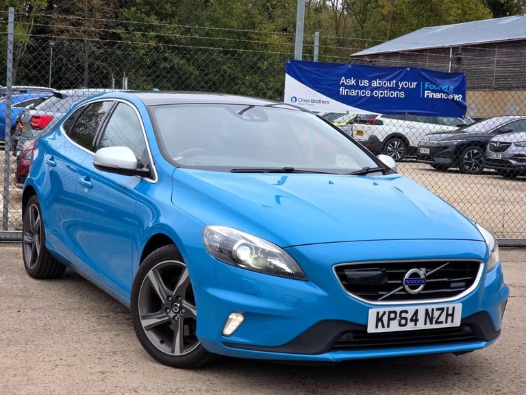 image for VOLVO V40 1.6 T3 R-Design Nav Euro 5 (s/s) 5dr 2014