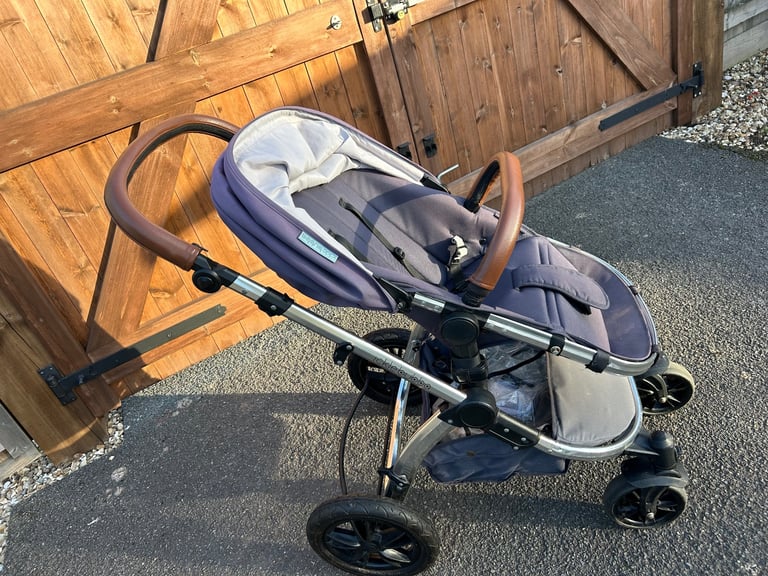 image for Icklebubba Stomp Pram/Pushchair