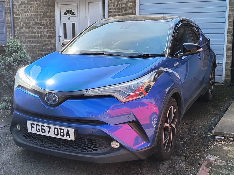 Toyota C-HR Hybrid dynamic 