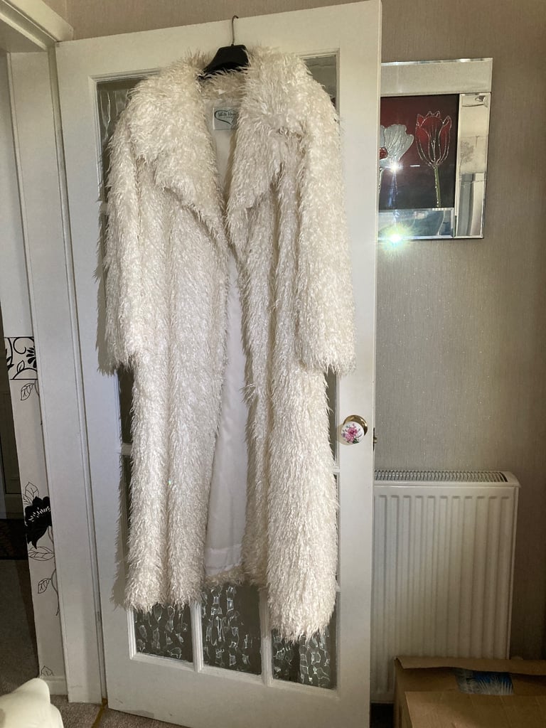 image for Faux fur coat