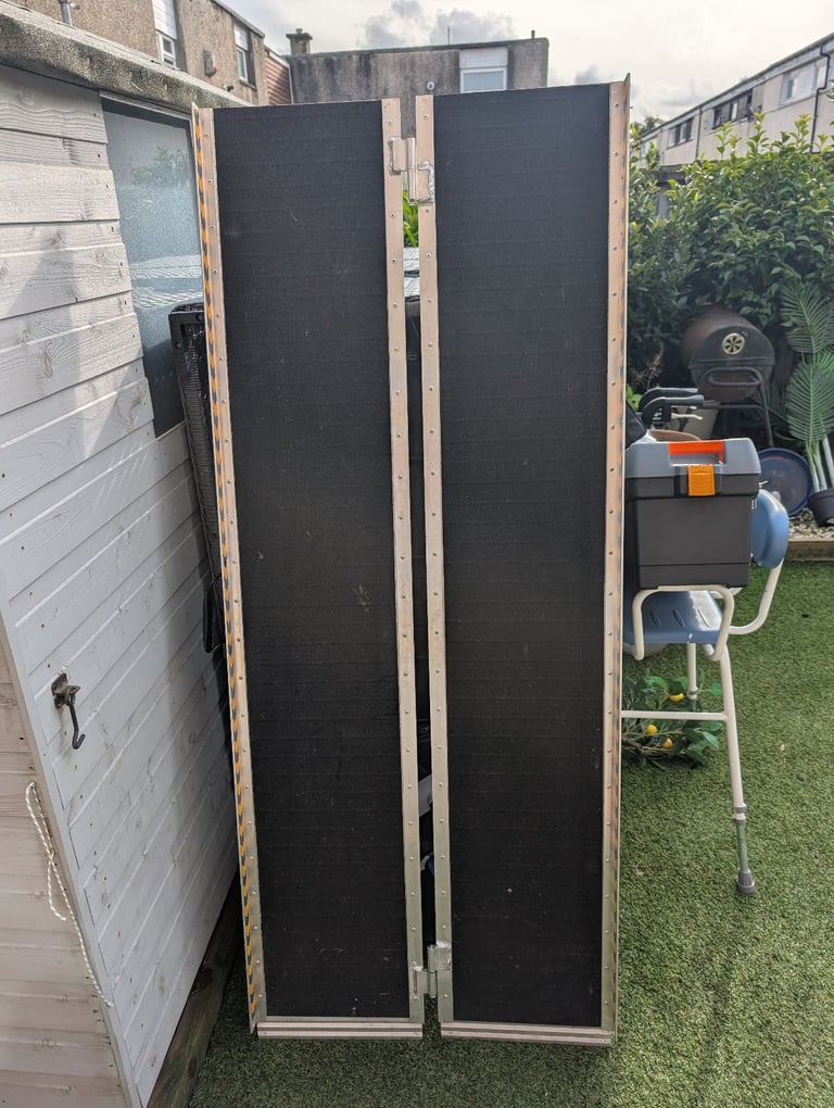 Wheelchair/scooter ramp 