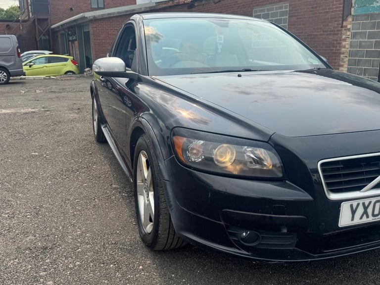 2009 Volvo C30 2.0D R-Design Sport Coupe 2dr Diesel Manual (151 g/km, 134 bhp) Coupe Diesel Manual