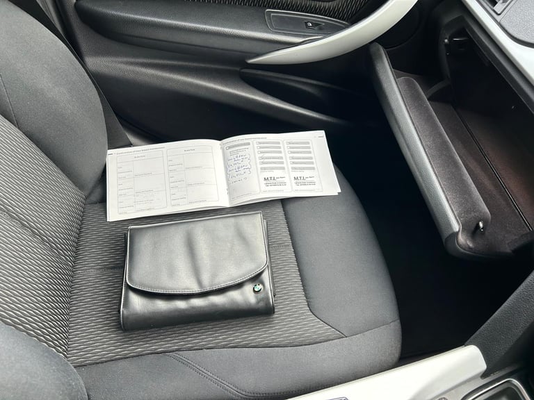 BMW, 3 SERIES, Saloon, 2012, Manual, 1995 (cc), 4 doors