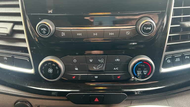 2023 Ford Transit Custom 280 L1 Diesel Fwd 2.0 EcoBlue 130ps Low Roof Limited Van Van Diesel Manual