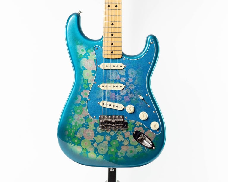 Fender MIJ Blue Flower Stratocaster 1993