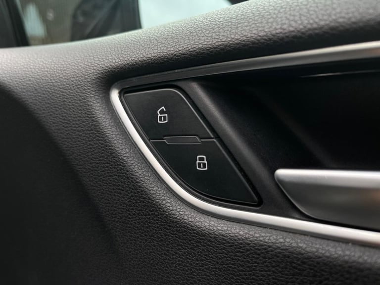 2018 Audi A3 1.5 TFSI CoD Black Edition Saloon 4dr Petrol Manual Euro 6 (s/s) (150 ps) Saloon Pet...