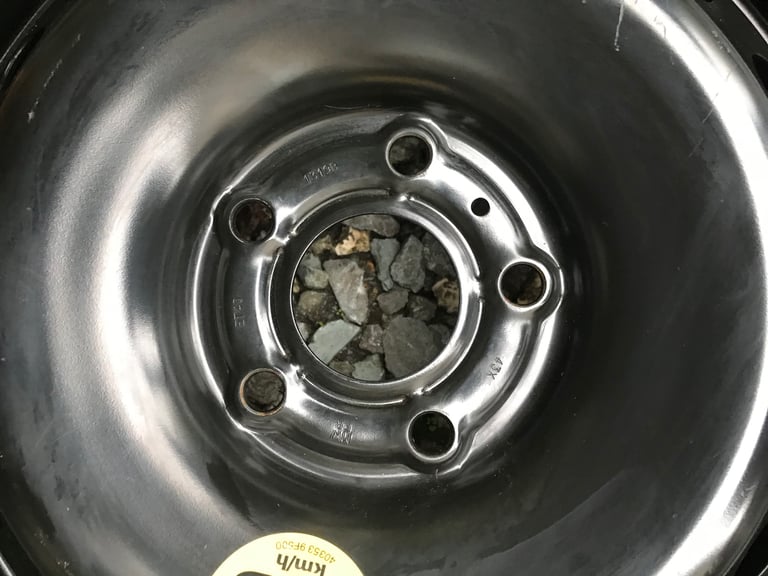 Nissan quashqai genuine spare space saver 16”