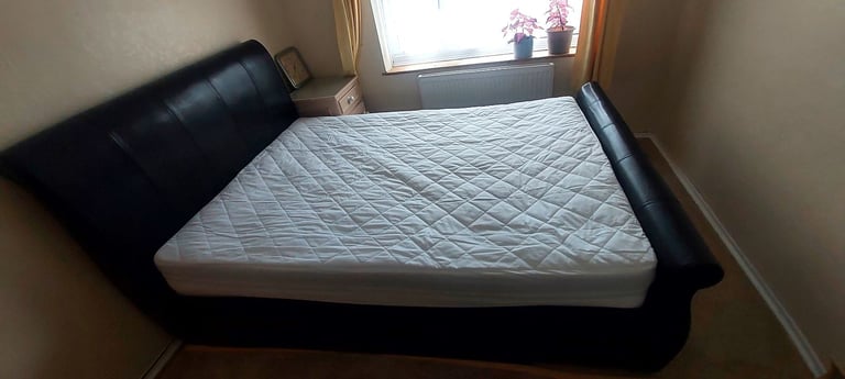 Double bed 