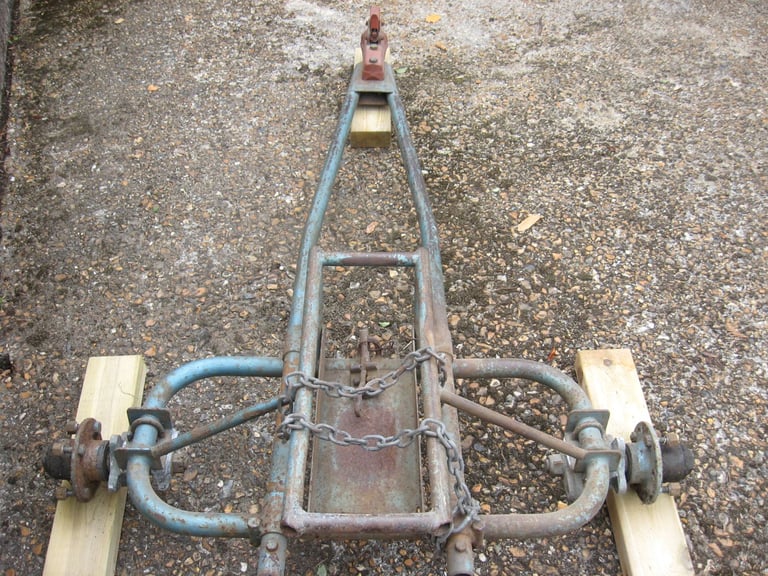 Towing dolly trailer for tricycle motorcycle, Reliant etc.