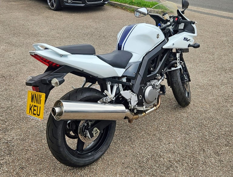Suzuki, SV, 2011, 645 (cc)