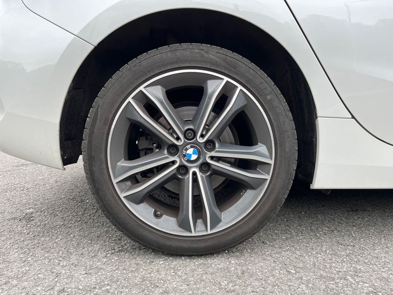  BMW 1 Series Sports Hatch 1.5 118i Sport Hatchback 5dr Petrol Dct Euro 6 s/s