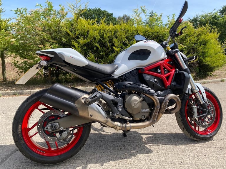 2014 64 DUCATI M821 MONSTER ABS NAKED WHITE M 821 NEW MOT MINT LOW MILES