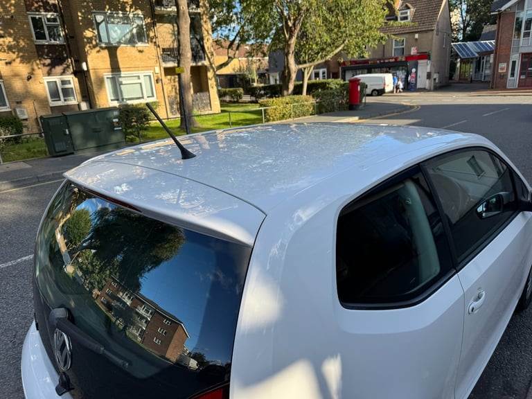 2014 Volkswagen up! 1.0 Move Up 3dr HATCHBACK Petrol Manual