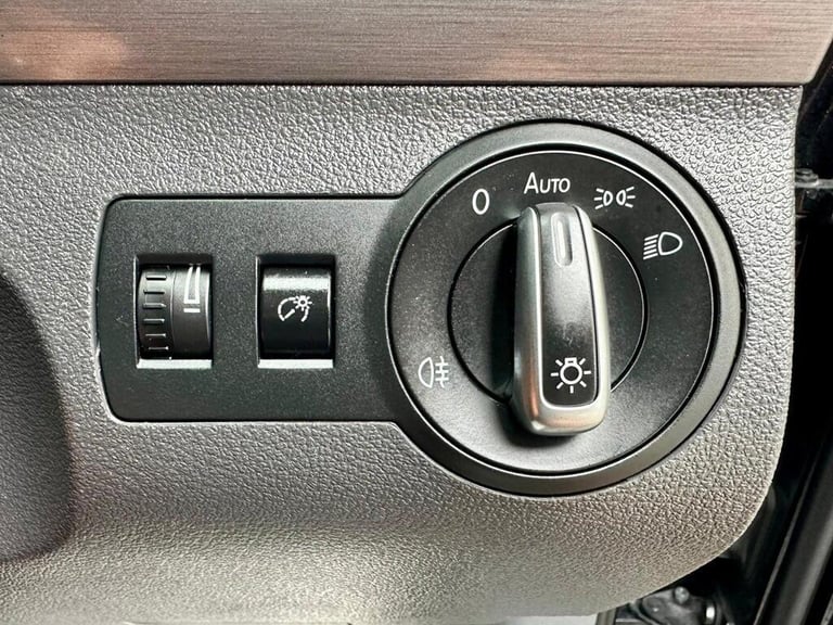  Volkswagen Touran 1.4 TSI SE MPV 5dr Petrol DSG Euro 5 (140 ps) Petrol Automatic