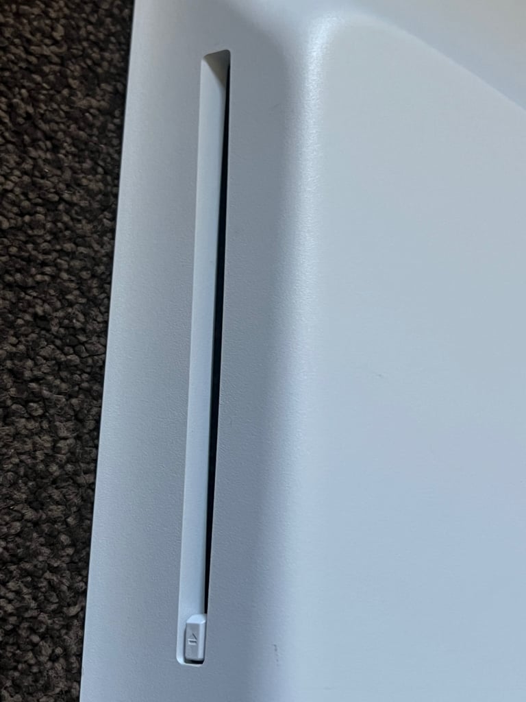 PS5 plate covers includes stand 