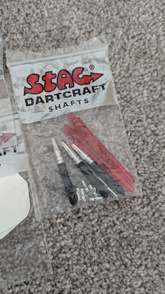 Vintage 1980's Winmau dartboard and Wooden cabinet with 3 sets of darts