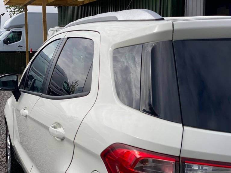 2015 Ford Ecosport 1.0T EcoBoost Zetec SUV 5dr Petrol Manual 2WD Euro 6 (s/s) (125 ps) HATCHBACK ...