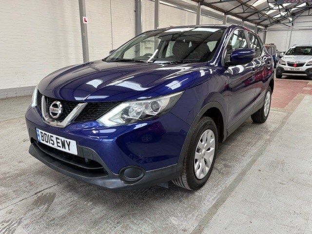 2015 Nissan Qashqai 1.5 dCi Visia [Smart Vision Pack] 5dr HATCHBACK Diesel Manual