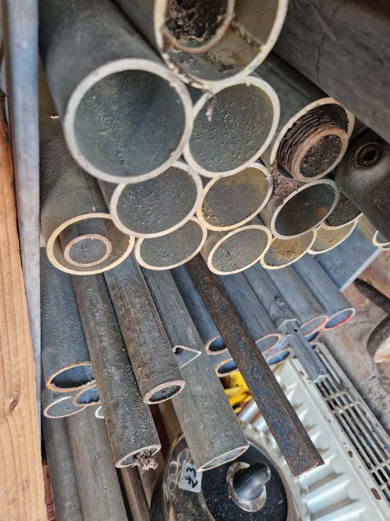 image for New scaffolding pipes 10ft long 
