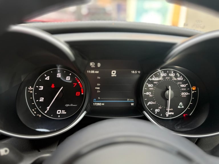 2022 Alfa Romeo Giulia 2.9 V6 Bi-Turbo Quadrifoglio Saloon 4dr Petrol GPF Auto Euro 6 (s/s) (510 ...