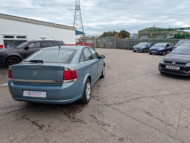 2006 Vauxhall Vectra 1.8i VVT Exclusiv 5dr HATCHBACK PETROL Manual