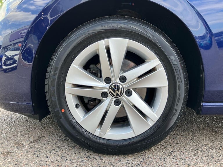 2021 Volkswagen Golf LIFE TSI ESTATE Petrol Manual