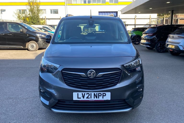  Vauxhall Combo Life 1.2 Turbo Elite MPV 5dr Petrol Auto Euro 6 s/s 130 Ps