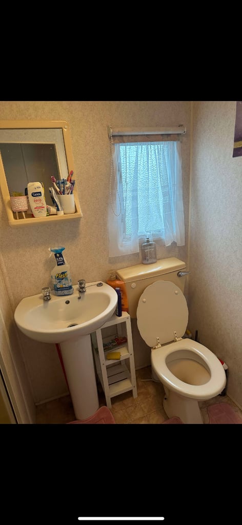 Static caravan for sale in eastchurch 