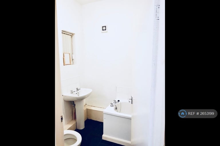 1 bedroom flat in Norton Road, Stockton-On-Tees, TS20 (1 bed) (#2653199)