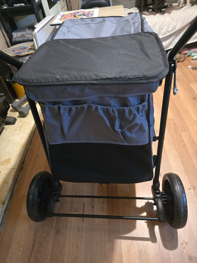 Dog stroller