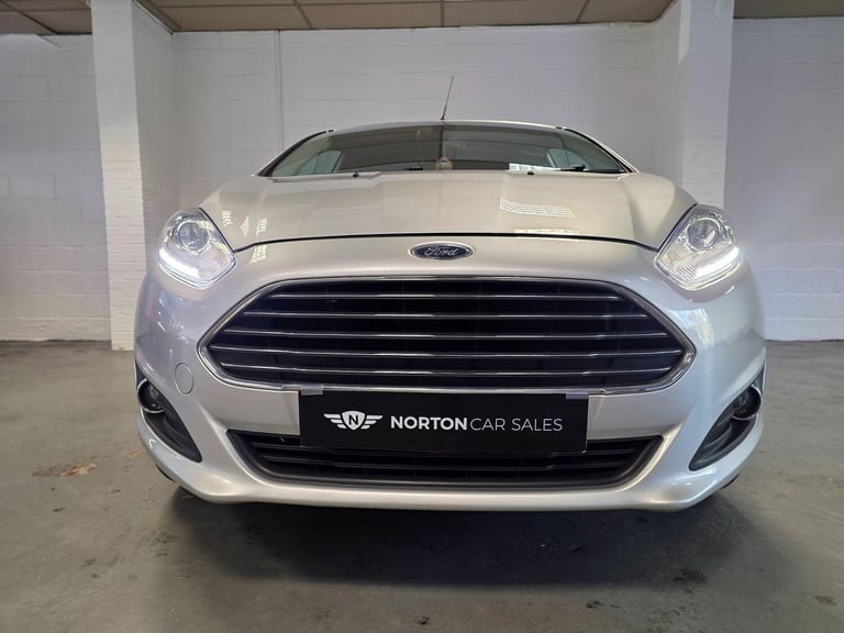  Ford Fiesta 1.6 Titanium Powershift Euro 5 5dr Petrol Automatic